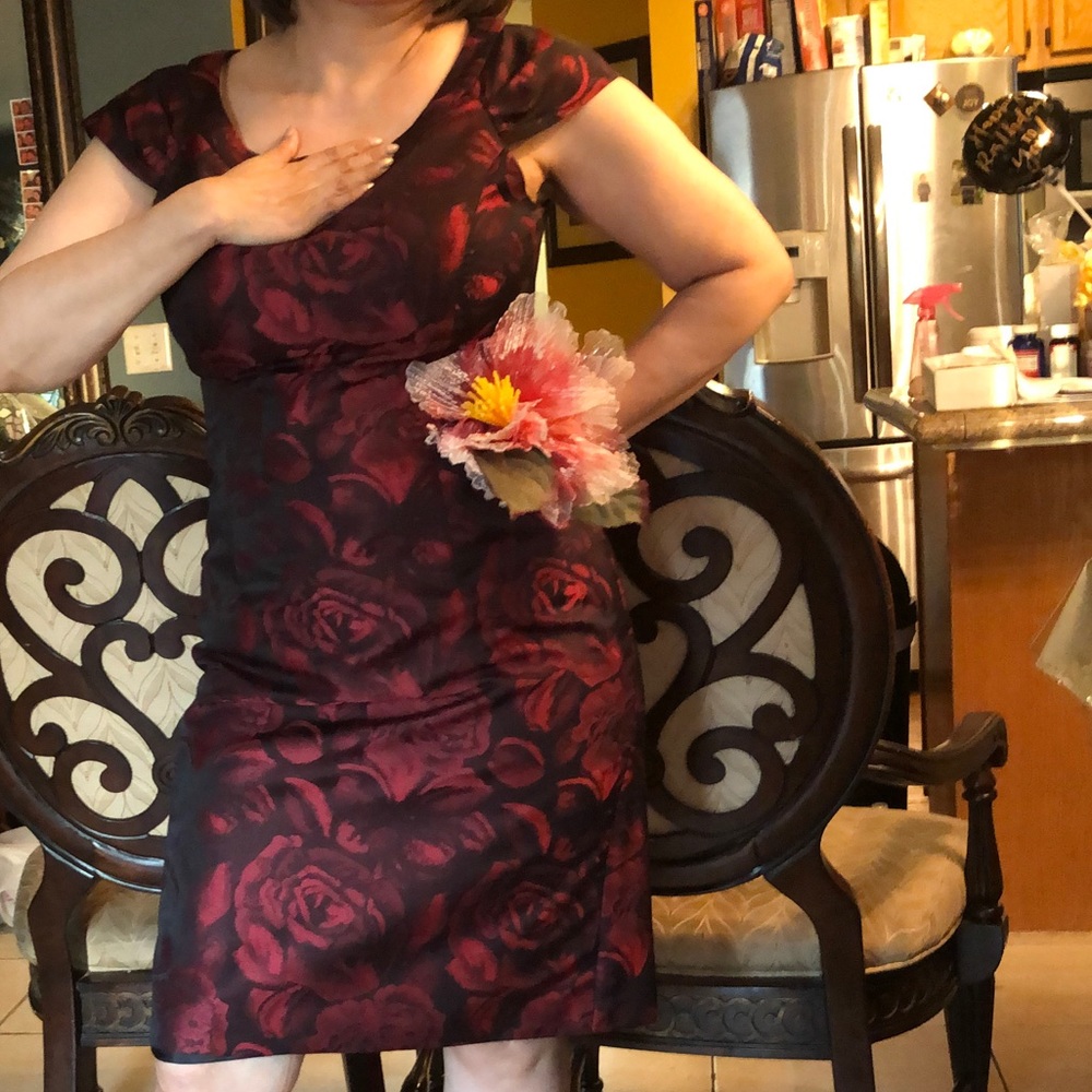 Liz Claiborne dark red flower dress